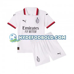 Udebane Trøje AC Milan 2024-2025 K/Æ Børn(+Shorts)
