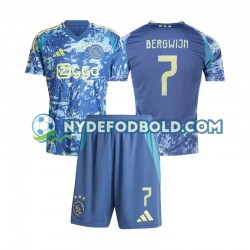 Udebane Trøje AFC Ajax Steven Bergwijn 7 2024-2025 K/Æ Børn(+Shorts)