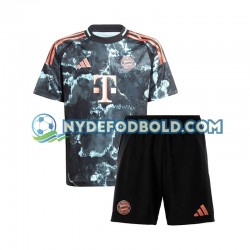Udebane Trøje FC Bayern München 2024-2025 K/Æ Børn(+Shorts)
