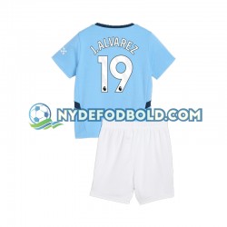 Hjemmebane Trøje Manchester City Julian Alvarez 19 2024-2025 K/Æ Børn(+Shorts)