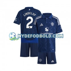 Udebane Trøje Manchester United Rød Victor Lindelof 2 2024-2025 K/Æ Børn(+Shorts)