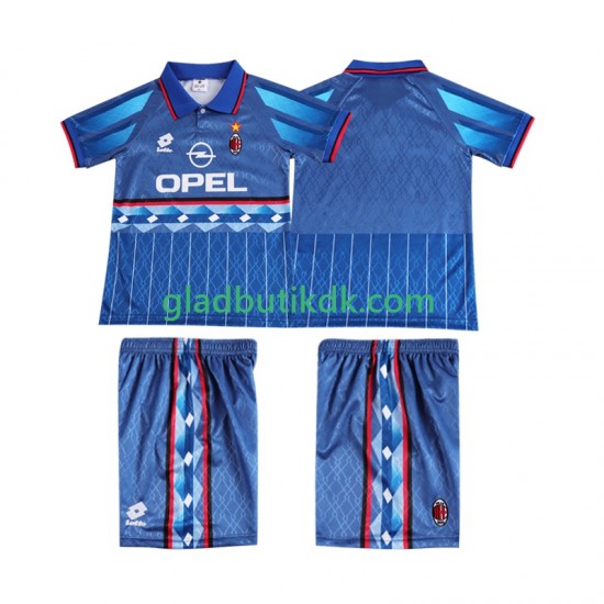 Udebane Trøje AC Milan Retro 1995 1996 K/Æ Børn(+Shorts)