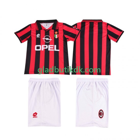Hjemmebane Trøje AC Milan Retro 1996 1997 K/Æ Børn(+Shorts)
