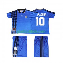 Udebane Trøje Argentina MARADONA 10 Retro 1994 K/Æ Børn(+Shorts)