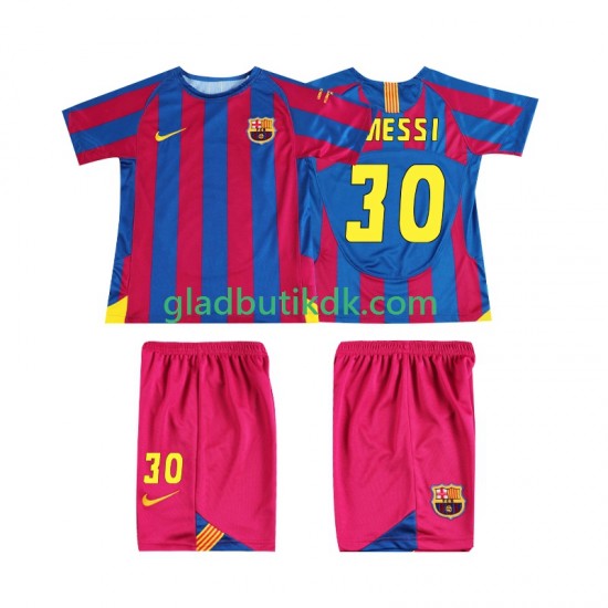 Hjemmebane Trøje FC Barcelona Lionel Messi 30 Retro Champions League 2005 2006 K/Æ Børn(+Shorts)