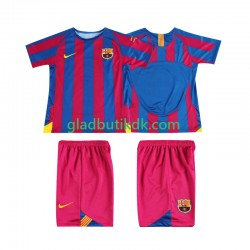 Hjemmebane Trøje FC Barcelona Retro Champions League 2005 2006 K/Æ Børn(+Shorts)