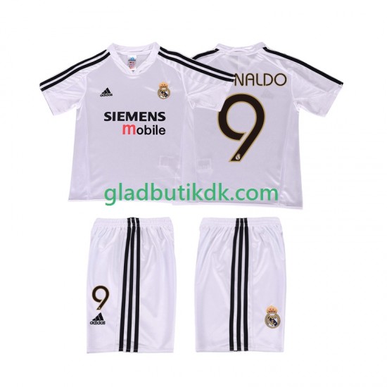 Hjemmebane Trøje Real Madrid RONALDO 9 Retro 2004 20025 K/Æ Børn(+Shorts)