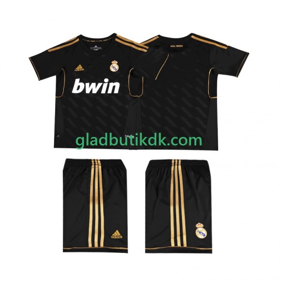 Udebane Trøje Real Madrid Retro 2011 2012 K/Æ Børn(+Shorts)