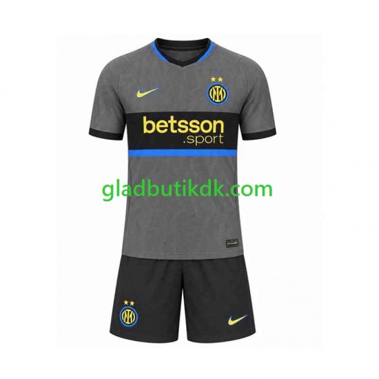 3. Valg Trøje Inter Milan 2026-2027 K/Æ Børn(+Shorts)
