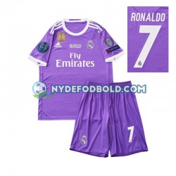 Udebane Trøje Real Madrid Cristiano Ronaldo 7 Retro 2016 K/Æ Børn(+Shorts)