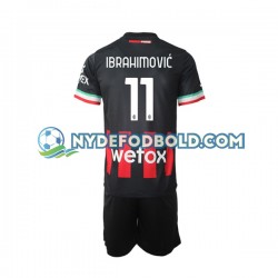 Hjemmebane Trøje AC Milan Ibrahimovic 11 2022-2023 K/Æ Børn(+Shorts)
