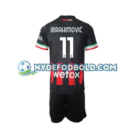 Hjemmebane Trøje AC Milan Ibrahimovic 11 2022-2023 K/Æ Børn(+Shorts)