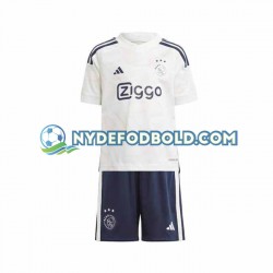 Udebane Trøje AFC Ajax 2023-2024 K/Æ Børn(+Shorts)