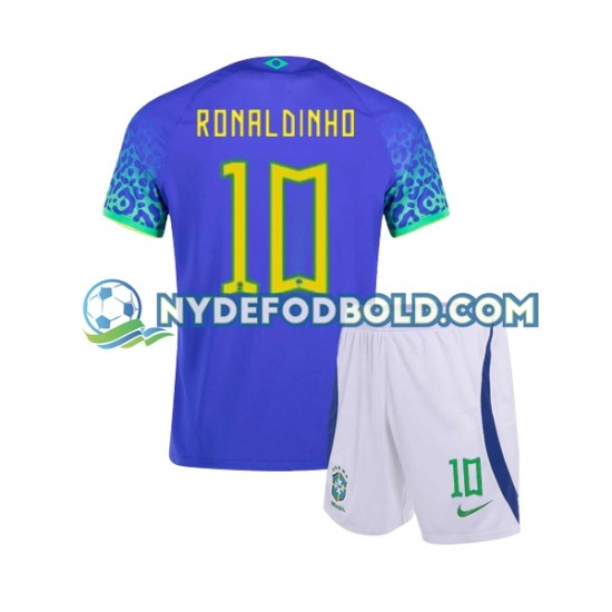 Udebane Trøje Brasilien Ronaldinho 10 World Cup 2022 K/Æ Børn(+Shorts)