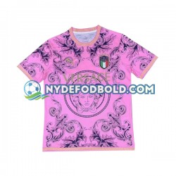 Trøje Italien Lyserød Versace 2023-2024 K/Æ Mænd