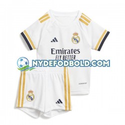 Hjemmebane Trøje Real Madrid 2023-2024 K/Æ Børn(+Shorts)