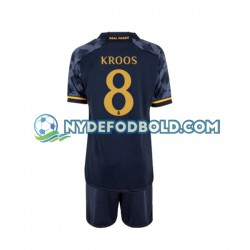 Udebane Trøje Real Madrid Toni Kroos 8 2023-2024 K/Æ Børn(+Shorts)