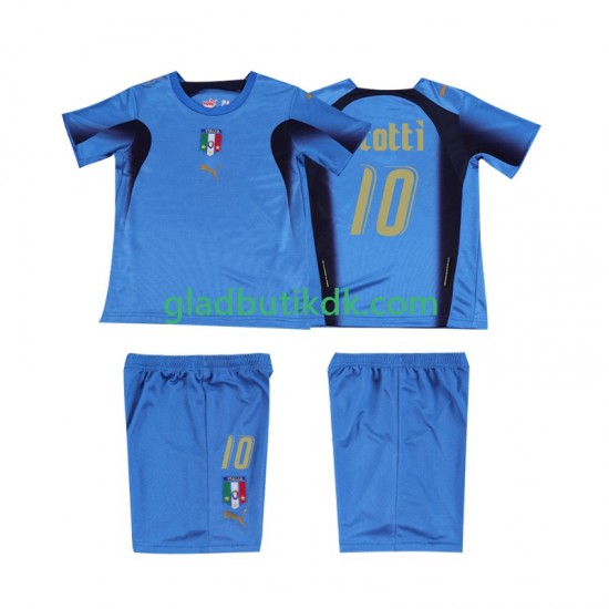Hjemmebane Trøje Italien TOTTI 10 Retro 2006 K/Æ Børn(+Shorts)