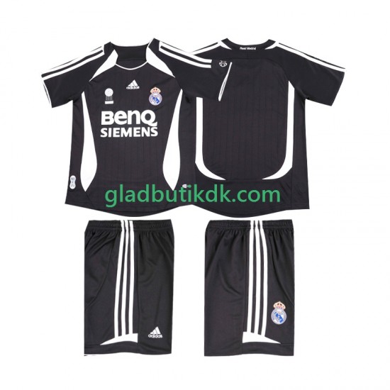 Udebane Trøje Real Madrid Retro 2006 2007 K/Æ Børn(+Shorts)