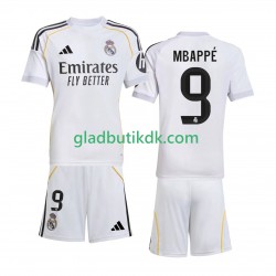 Hjemmebane Trøje Real Madrid Kylian Mbappe 9 2025-2026 K/Æ Børn(+Shorts)