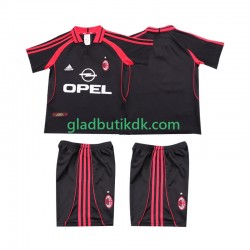 3. Valg Trøje AC Milan Retro 2000 2001 K/Æ Børn(+Shorts)