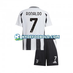 Hjemmebane Trøje Juventus Cristiano Ronaldo 7 2024-2025 K/Æ Børn(+Shorts)